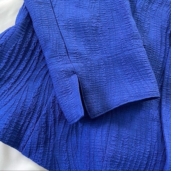 Chico’s Royal Blue Open Front Blazer Size Small ( 1 ) - Picture 4 of 7